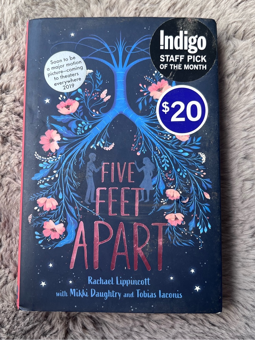 ✨Booksale 3/25✨ Five Feet Apart HARDCOVER